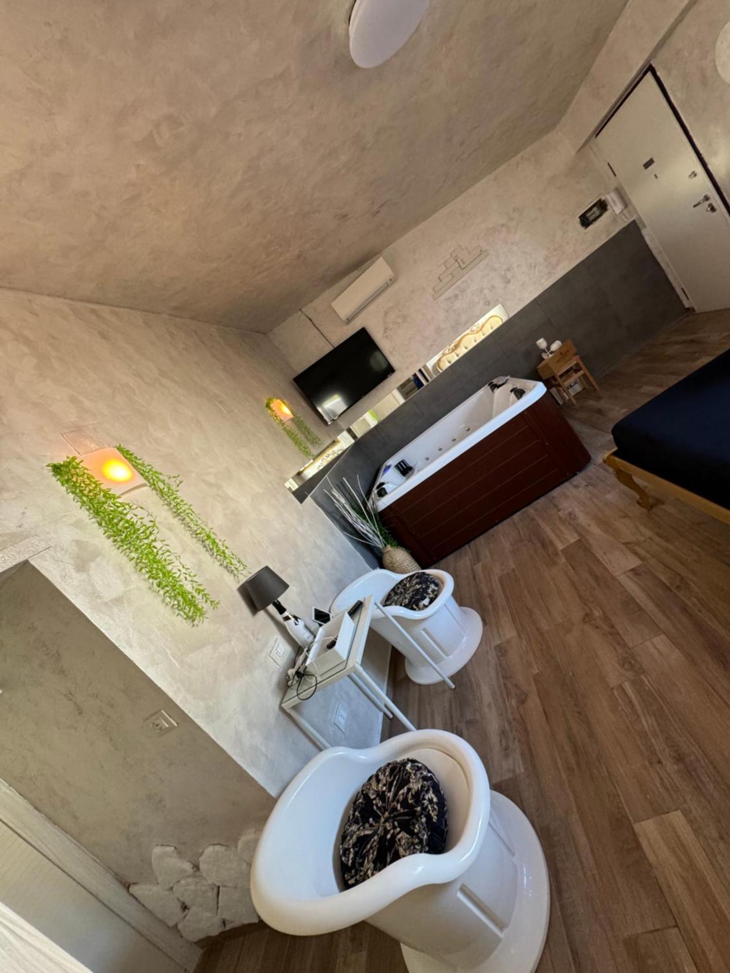 Atena B&B Apartments Platino San Silvestro  Eksteriør bilde